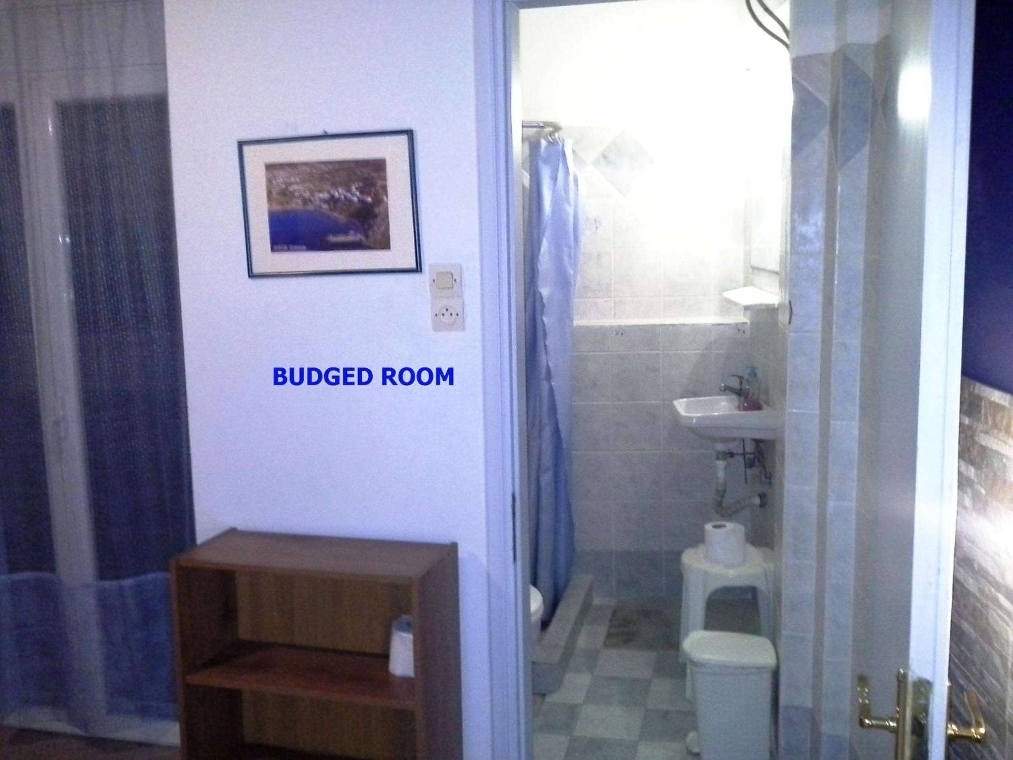 Apergis Rooms Ermoupoli Room photo